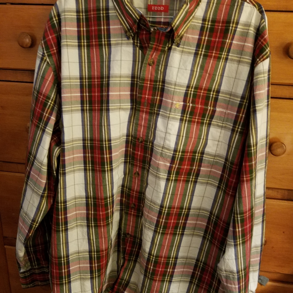 Izod Plaid casual button down